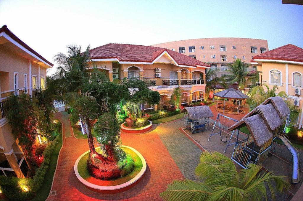 Moonbay Marina The Villas Olongapo City Exteriör bild