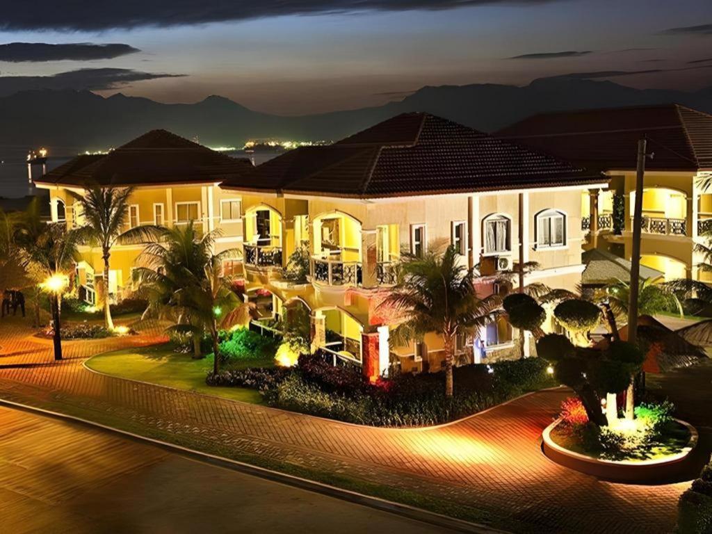 Moonbay Marina The Villas Olongapo City Exteriör bild