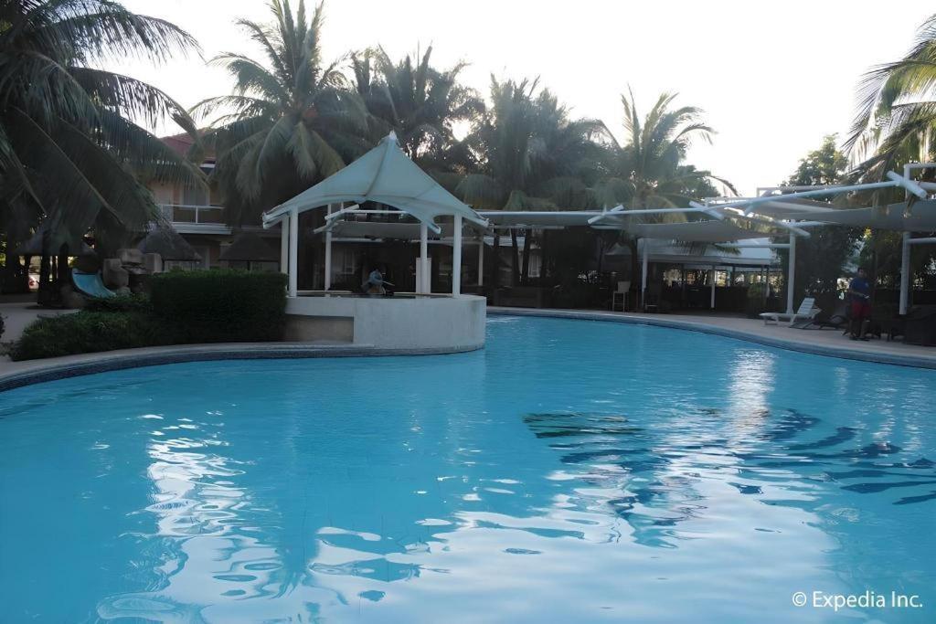 Moonbay Marina The Villas Olongapo City Exteriör bild