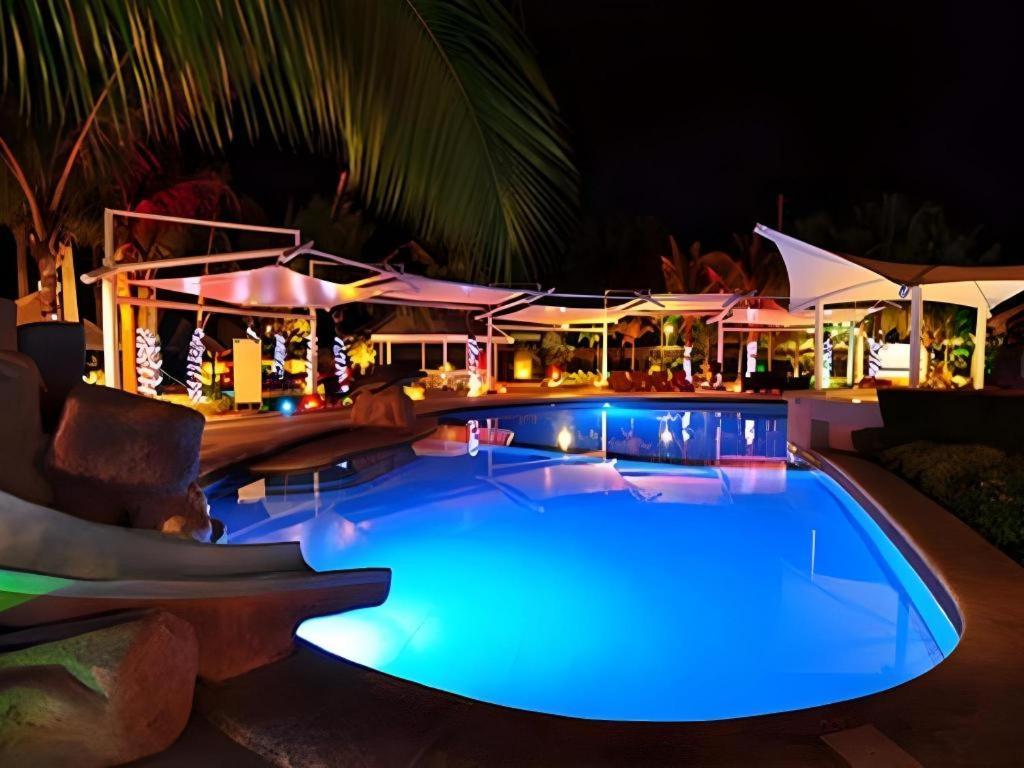 Moonbay Marina The Villas Olongapo City Exteriör bild