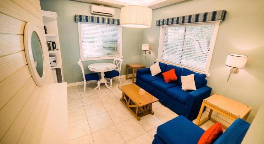 Moonbay Marina The Villas Olongapo City Exteriör bild